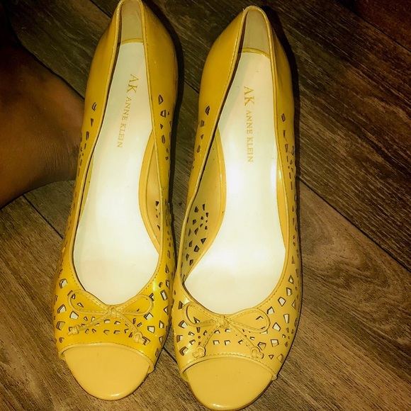 Anne Klein shoes - Picture 1 of 3